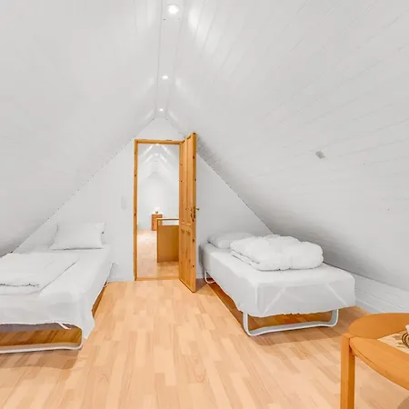 Fredger - 450m From The Sea By Interhome