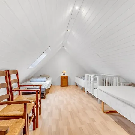 Fredger - 450m From The Sea By Interhome Feriehus *