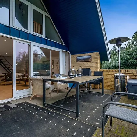 Fredger - 450m From The Sea By Interhome Feriehus Bøtø By
