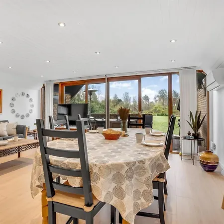 Fredger - 450m From The Sea By Interhome *