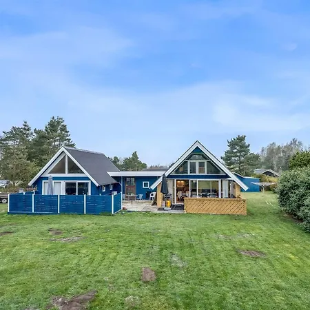 Feriehus Fredger - 450m From The Sea By Interhome Bøtø By